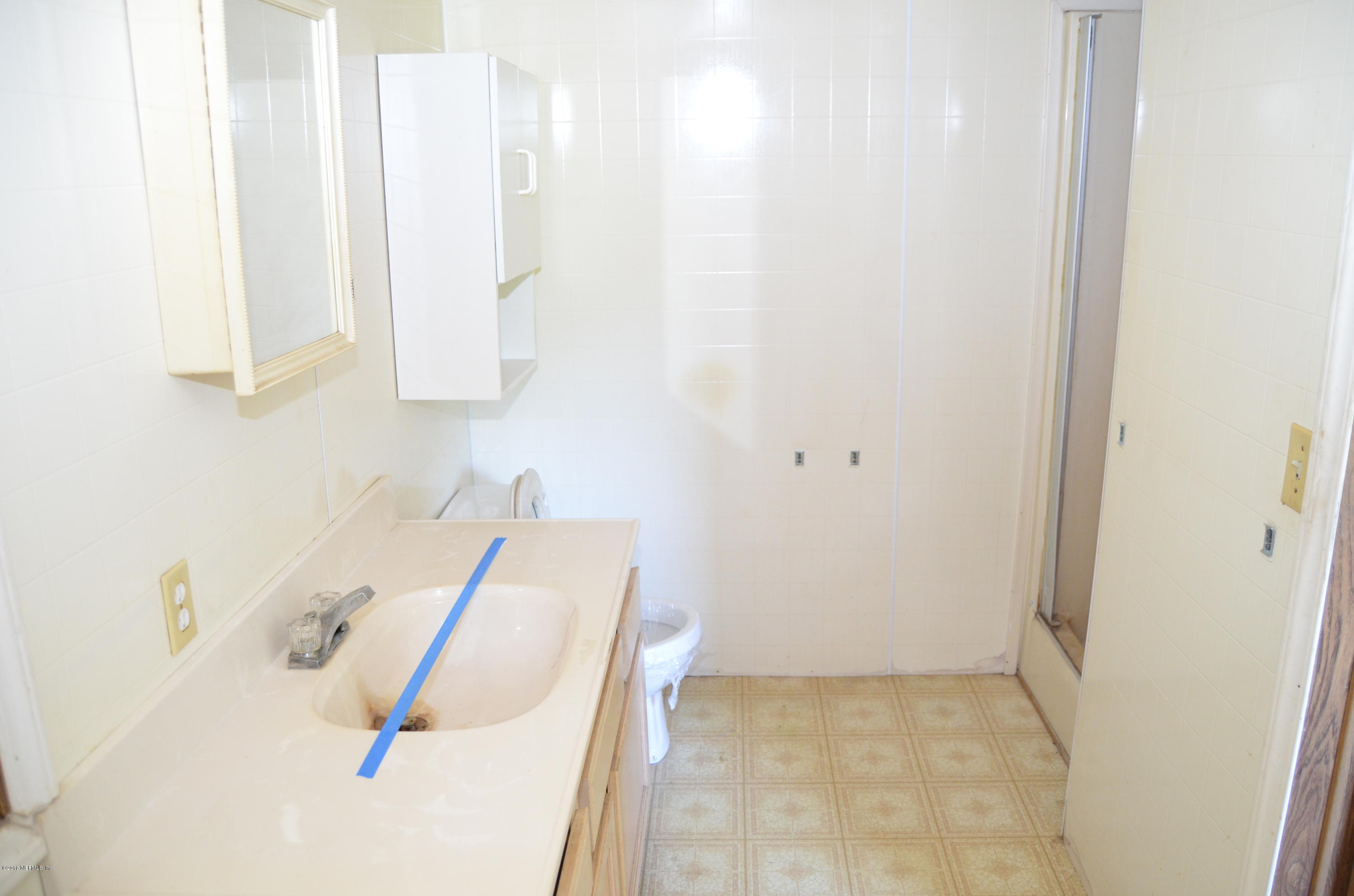 3454 Starratt Road Jacksonville, FL 32226 - Photo 9 of 15 DSC_0041