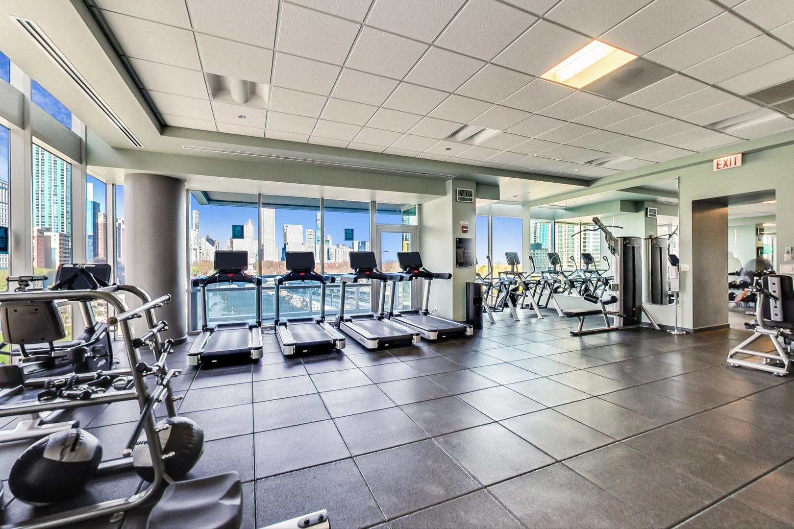 1201 South Prairie Avenue, Unit 401 Chicago, IL 60605 - Photo 20 of 35