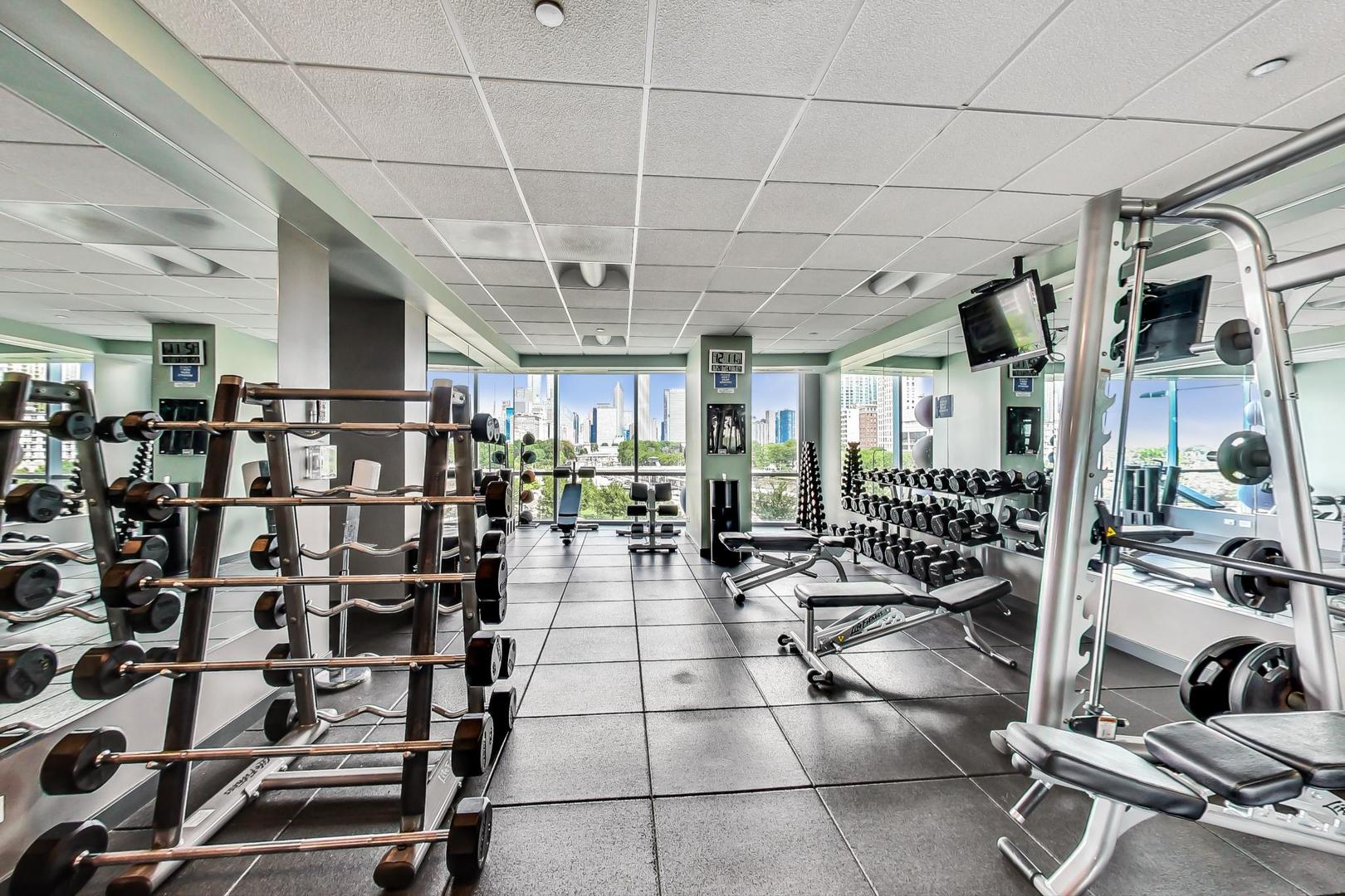 1201 South Prairie Avenue, Unit 401 Chicago, IL 60605 - Photo 21 of 35