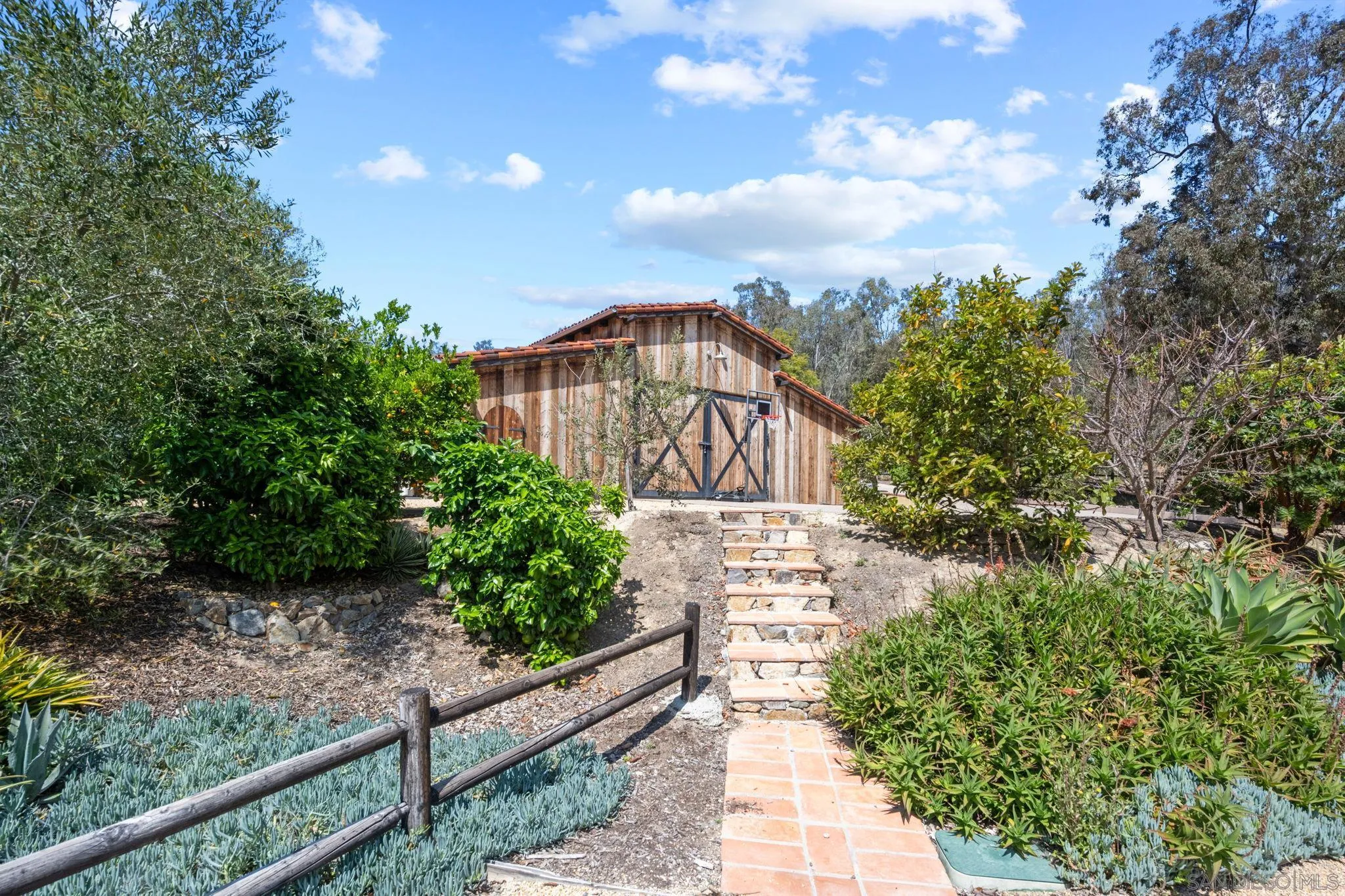 5616 La Sencilla Rancho Santa Fe, CA 92067 - Photo 10 of 23 Stable/Barn