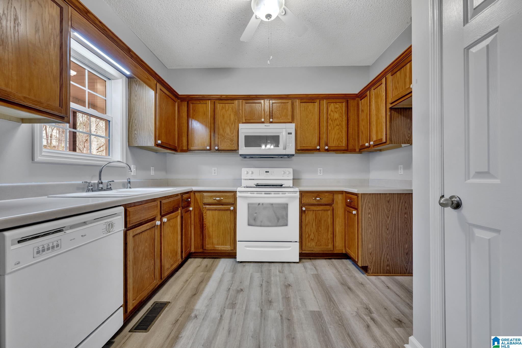 2940 Oscar Bradford Road Hayden, AL 35079 - Photo 17 of 33