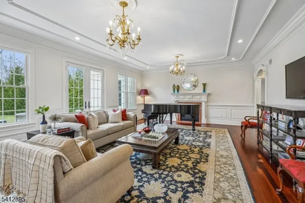 $4,888,000 | 15 Arden Place, Short Hills, NJ 07078