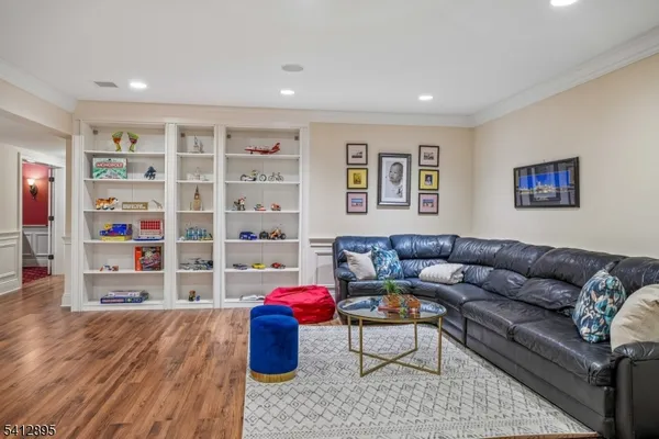 $4,888,000 | 15 Arden Place, Short Hills, NJ 07078