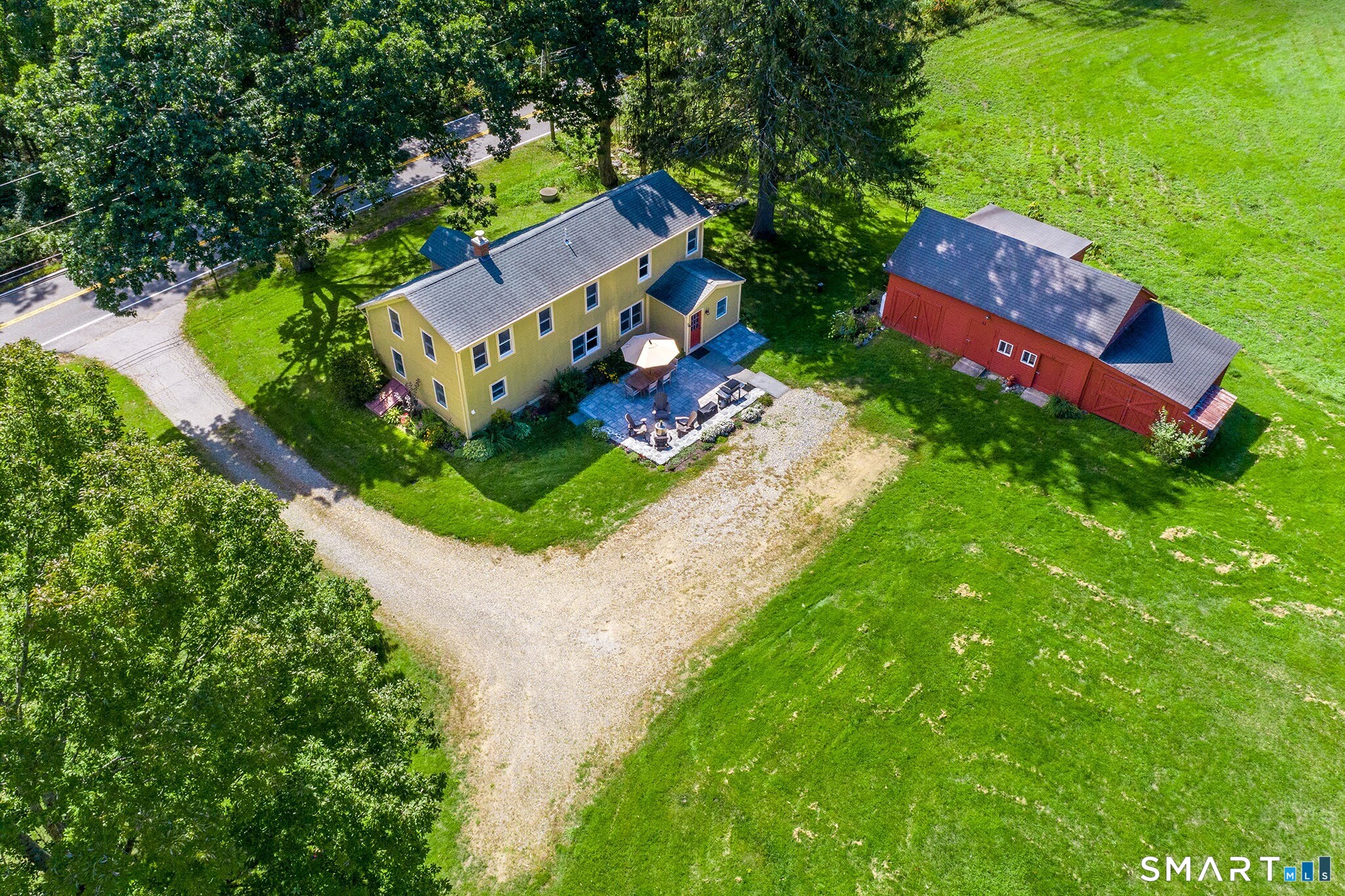 589 Brayman Hollow Road Pomfret, CT 06259 - Photo 5 of 40