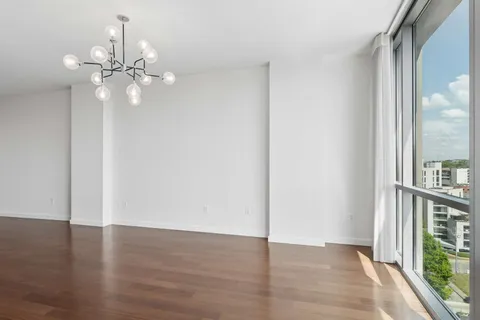 $625,000 | 900 20th Avenue South, Unit 1006, Nashville, TN 37212