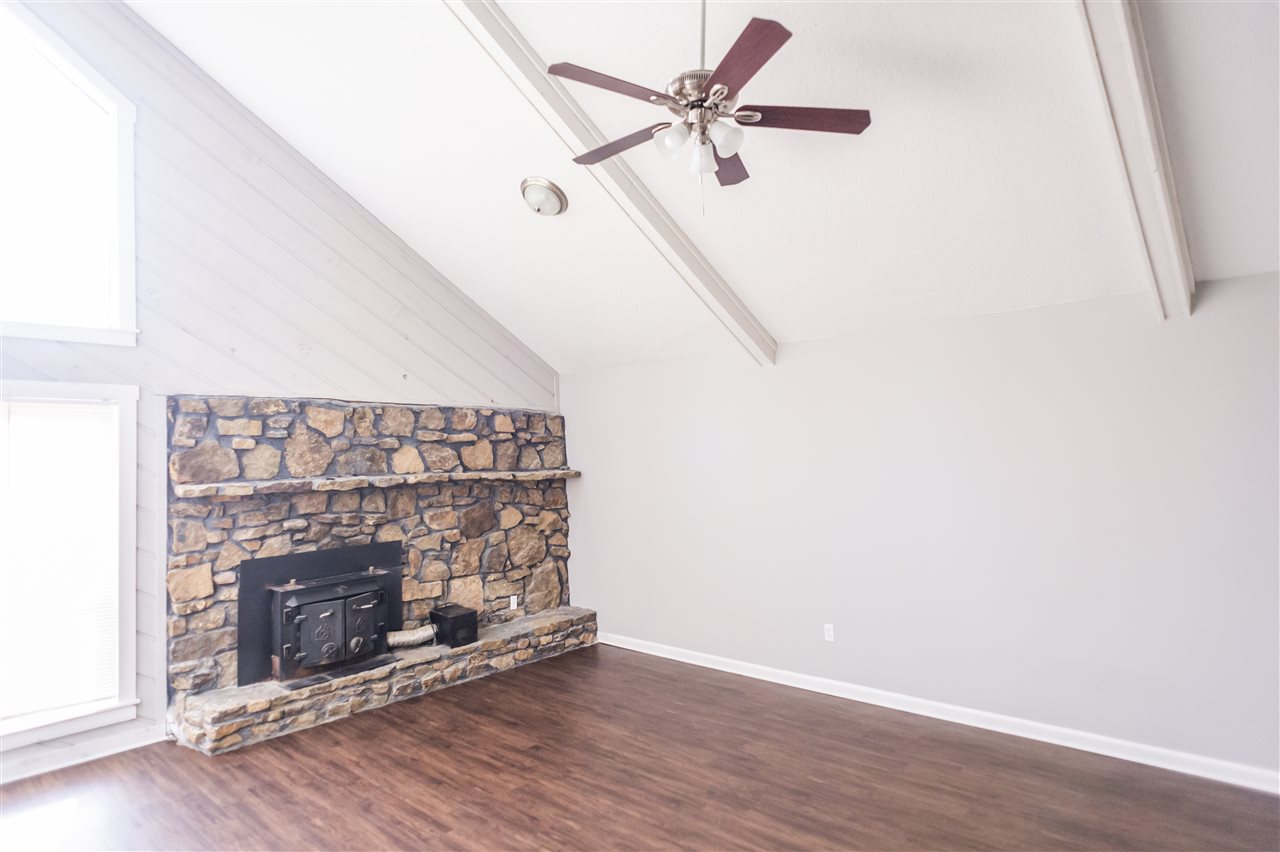 3855 Ross Road Memphis, TN 38115 - Photo 6 of 17