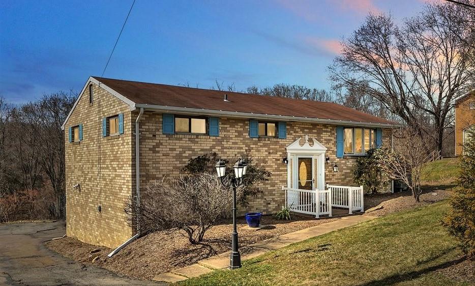349 Cecil-Henderson Road Canonsburg, PA 15317 - Photo 3 of 22 Gallery Image 3