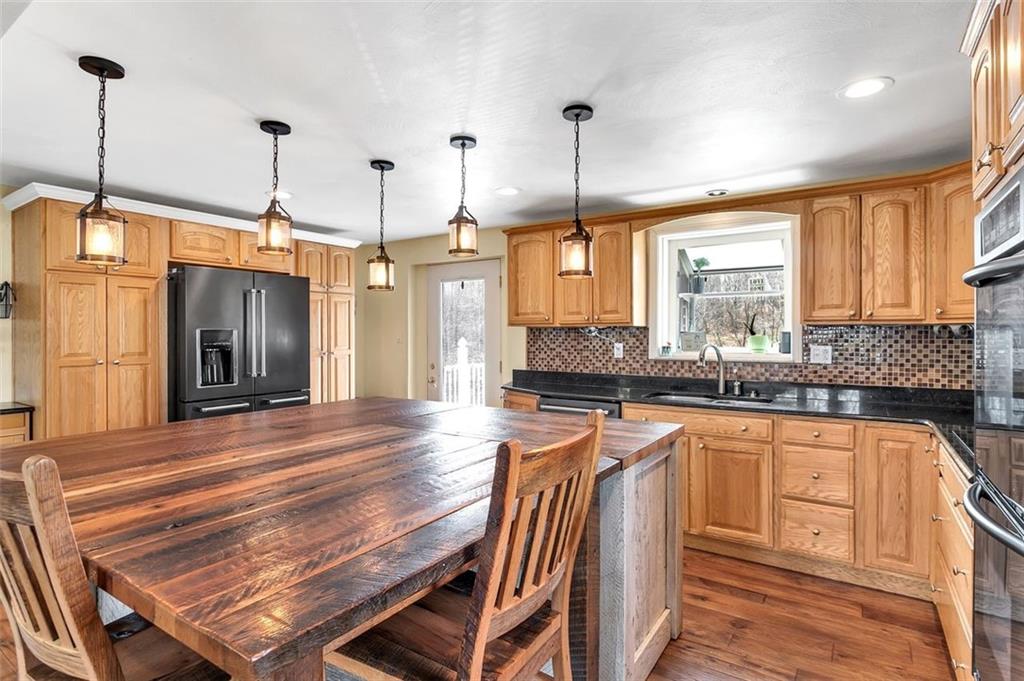 349 Cecil-Henderson Road Canonsburg, PA 15317 - Photo 6 of 22 Gallery Image 6