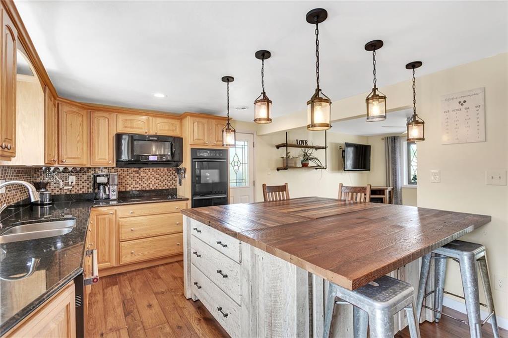 349 Cecil-Henderson Road Canonsburg, PA 15317 - Photo 7 of 22 Gallery Image 7