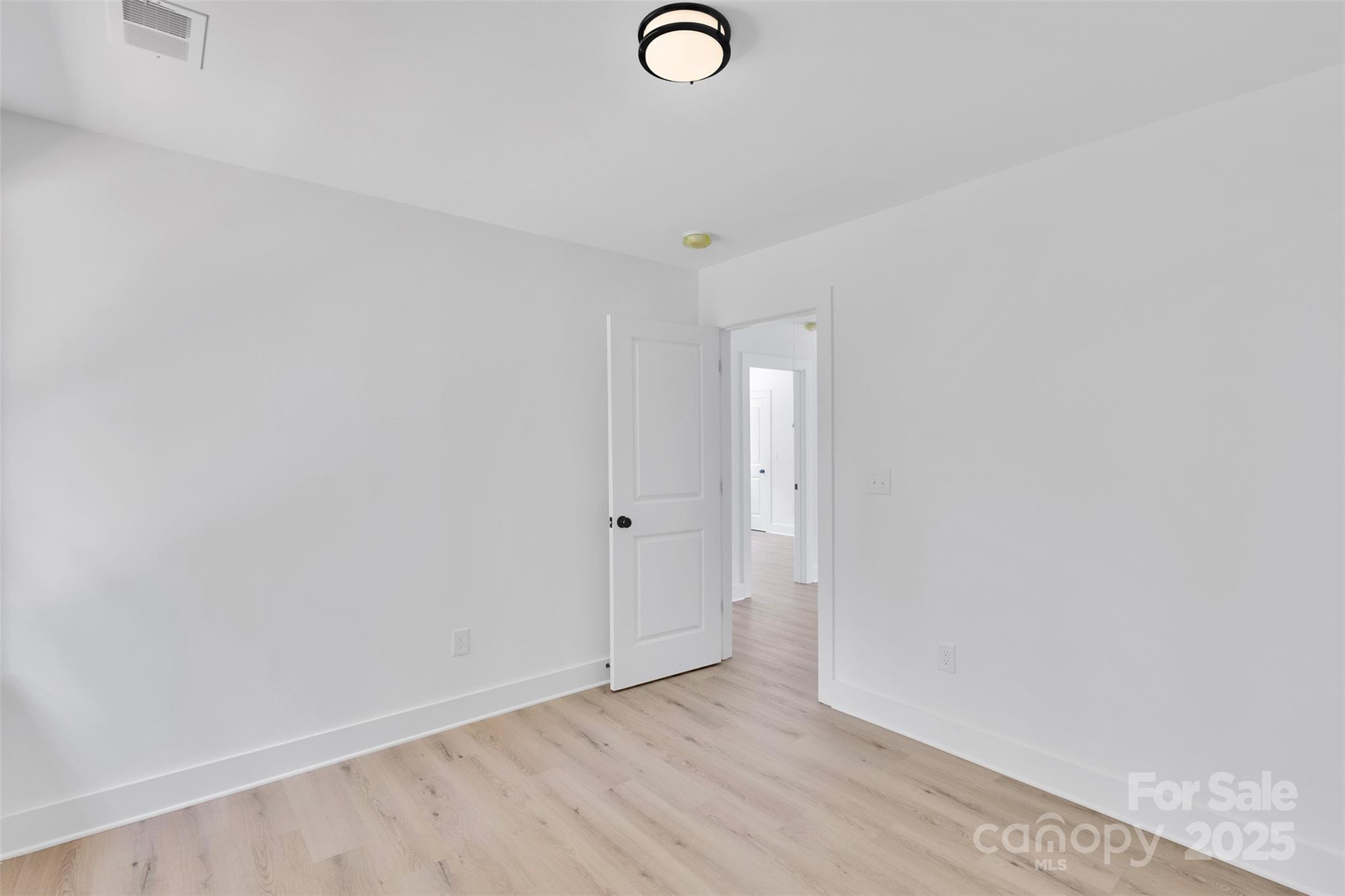 3549 Lake Road Charlotte, NC 28269 - Photo 25 of 34 a view of room