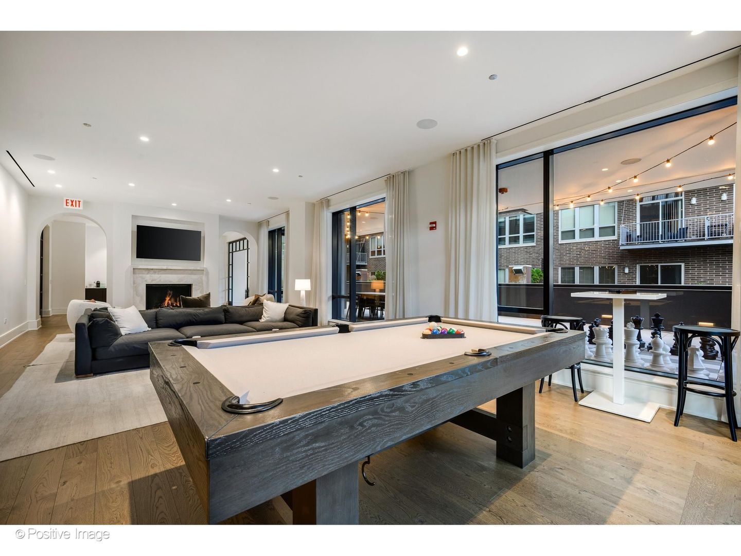 21 North May Street, Unit 1103 Chicago, IL 60607 - Photo 40 of 44