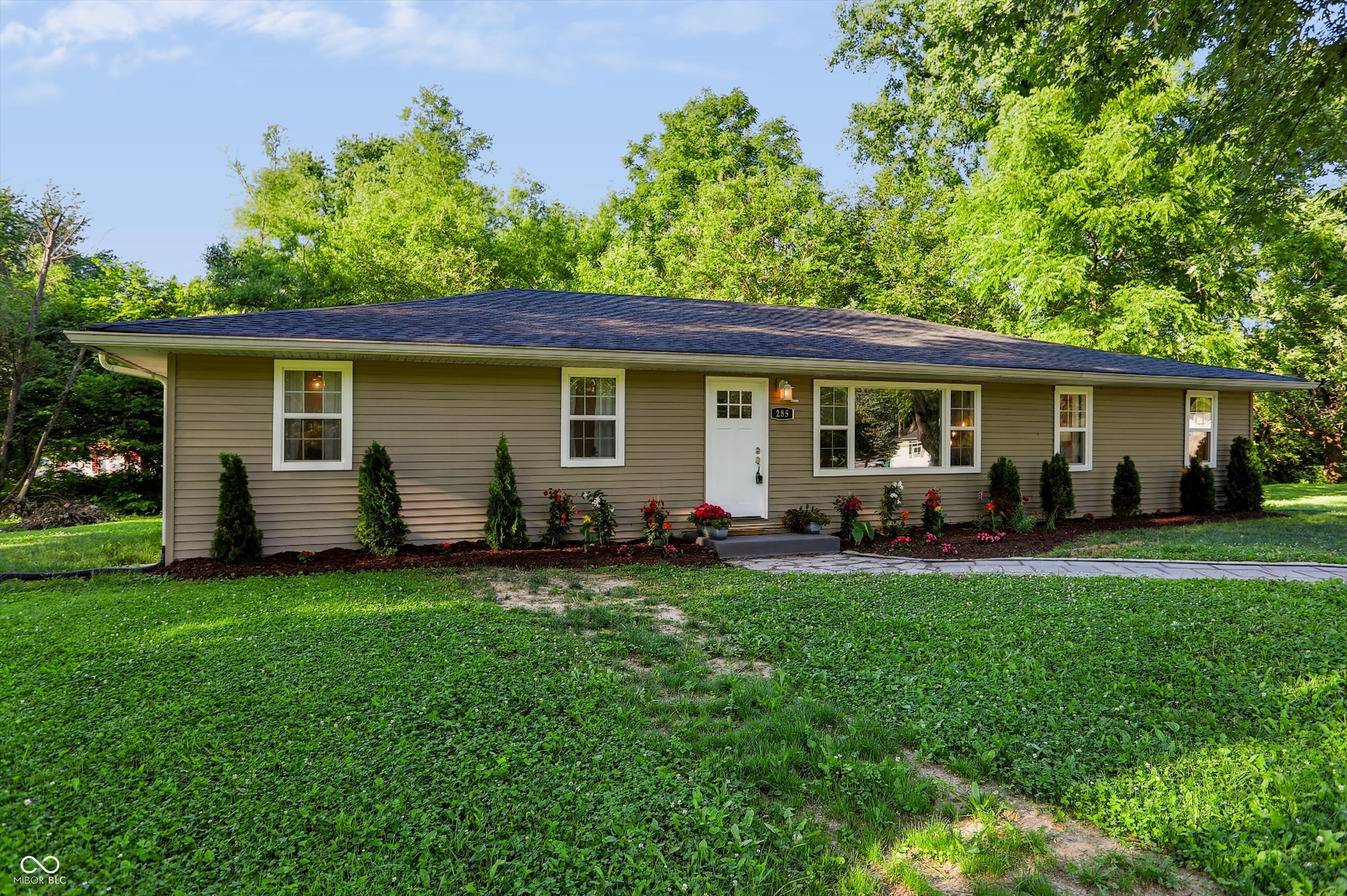 285 Robb Hill Road Martinsville, IN 46151 - Photo 8 of 44
