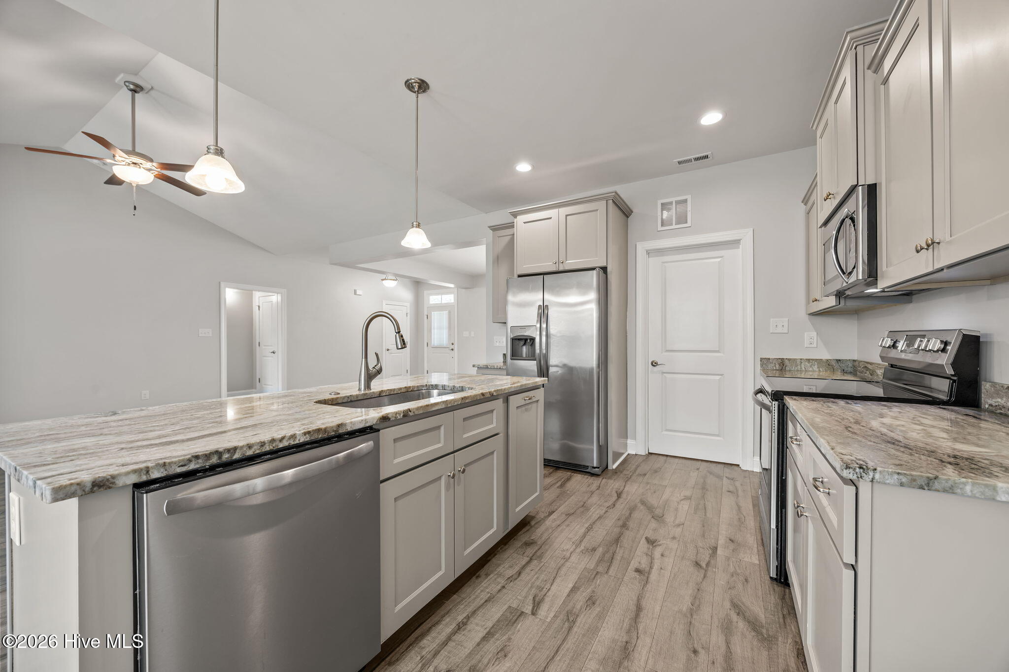 121 Shadow Creek Drive Hubert, NC 28539 - Photo 25 of 53 KITCHEN
