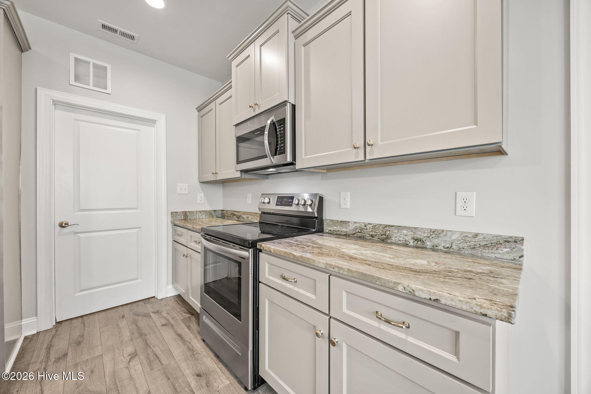 121 Shadow Creek Drive Hubert, NC 28539 - Photo 27 of 53 KITCHEN