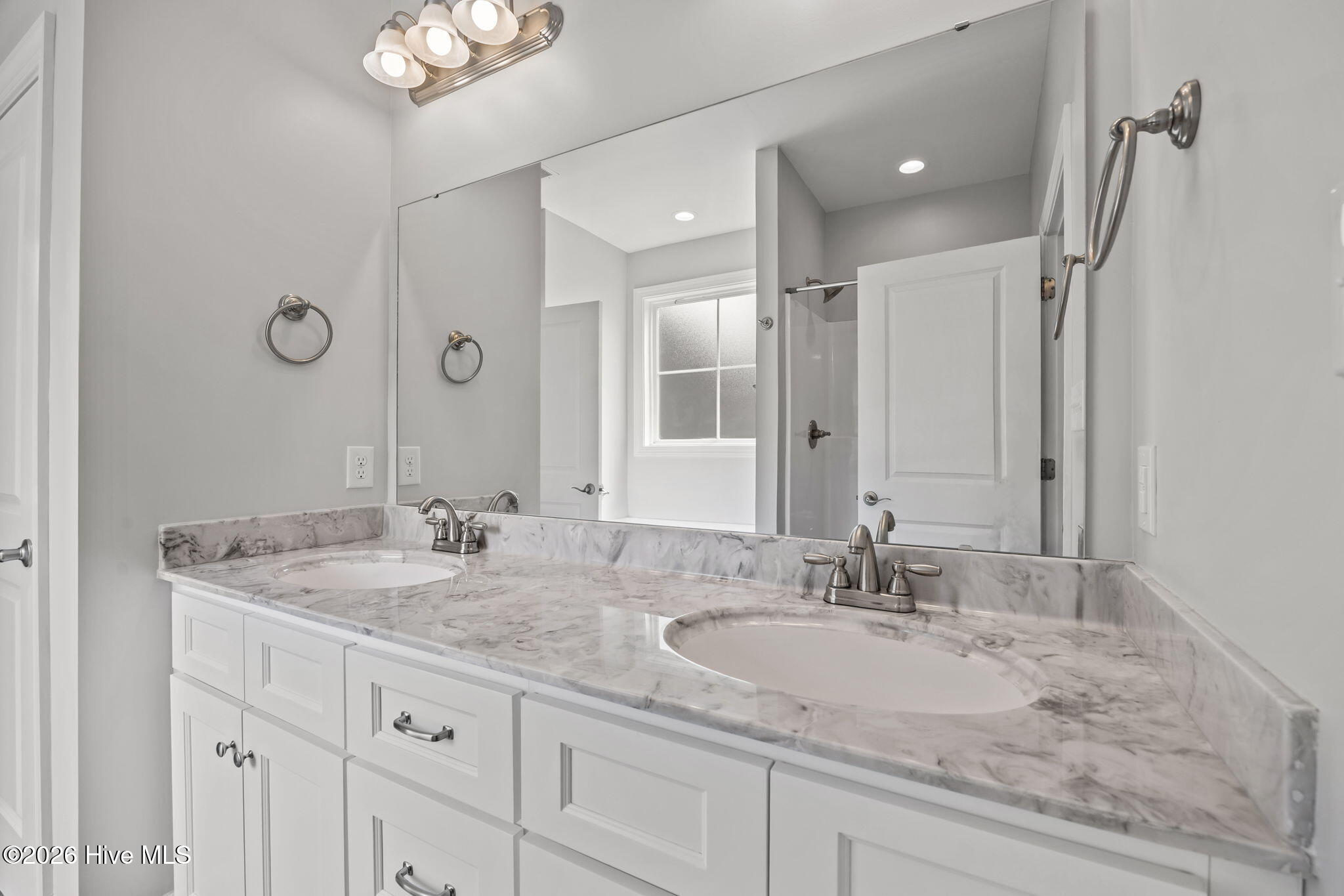 121 Shadow Creek Drive Hubert, NC 28539 - Photo 40 of 53 MAIN BATHROOM