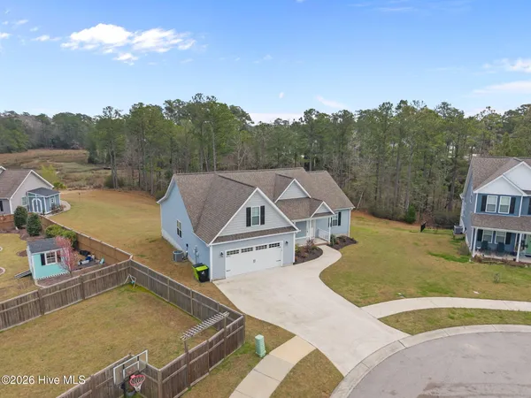 $392,900 | 121 Shadow Creek Drive, Hubert, NC 28539