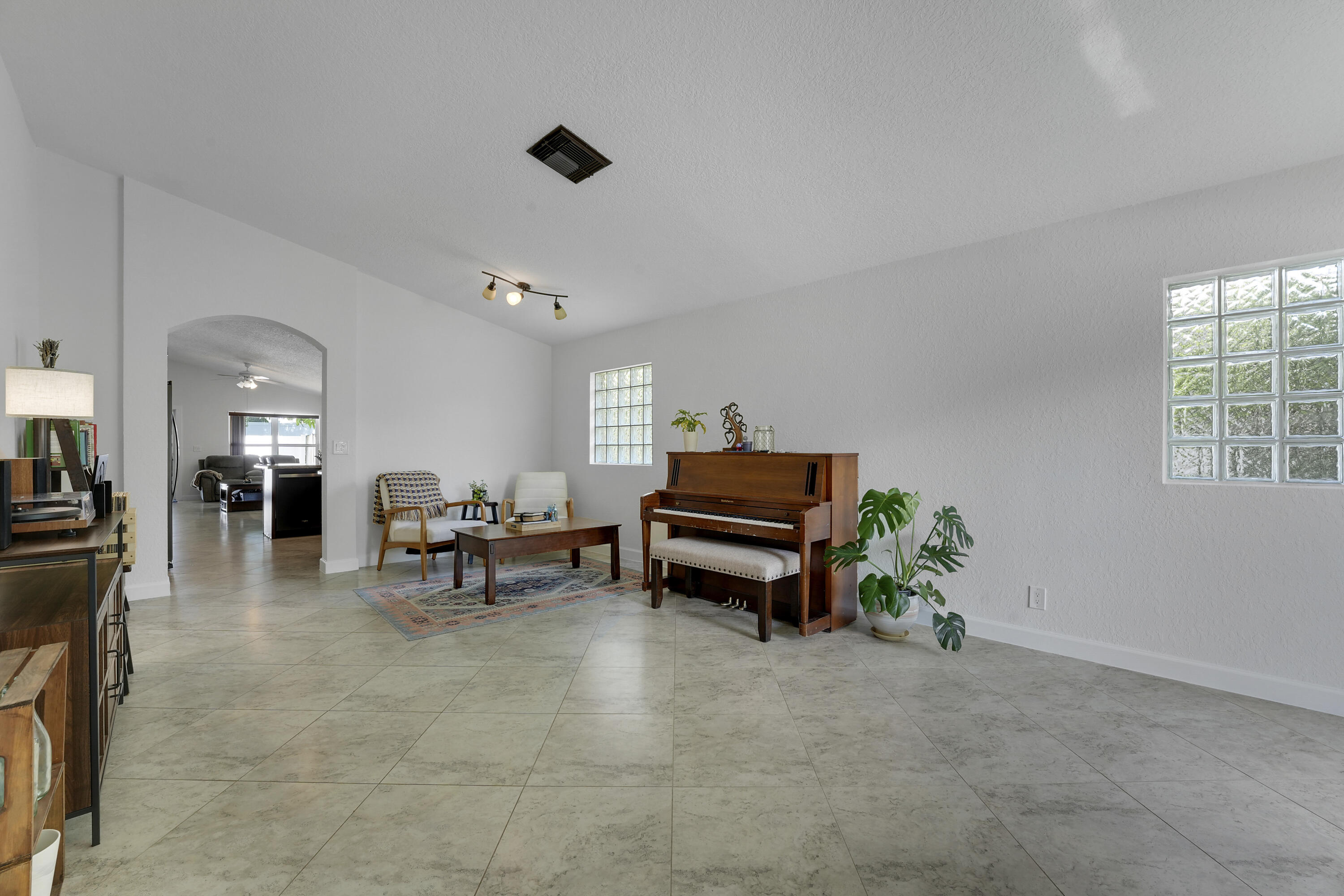 1017 Fosters Mill Road Boynton Beach, FL 33436 - Photo 14 of 44 House-2