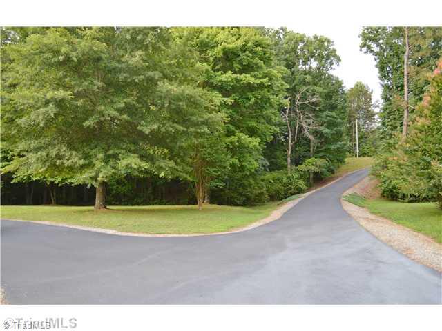 1724 K-Fork Road Madison, NC 27025 - Photo 13 of 16 Yard/Garden.