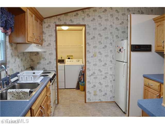 1724 K-Fork Road Madison, NC 27025 - Photo 3 of 16 Kitchen.