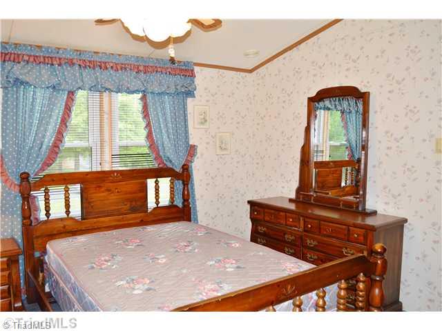1724 K-Fork Road Madison, NC 27025 - Photo 5 of 16 Master Bedroom.