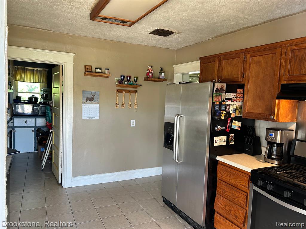 2140 South Rochester Road Rochester Hills, MI 48307 - Photo 6 of 8