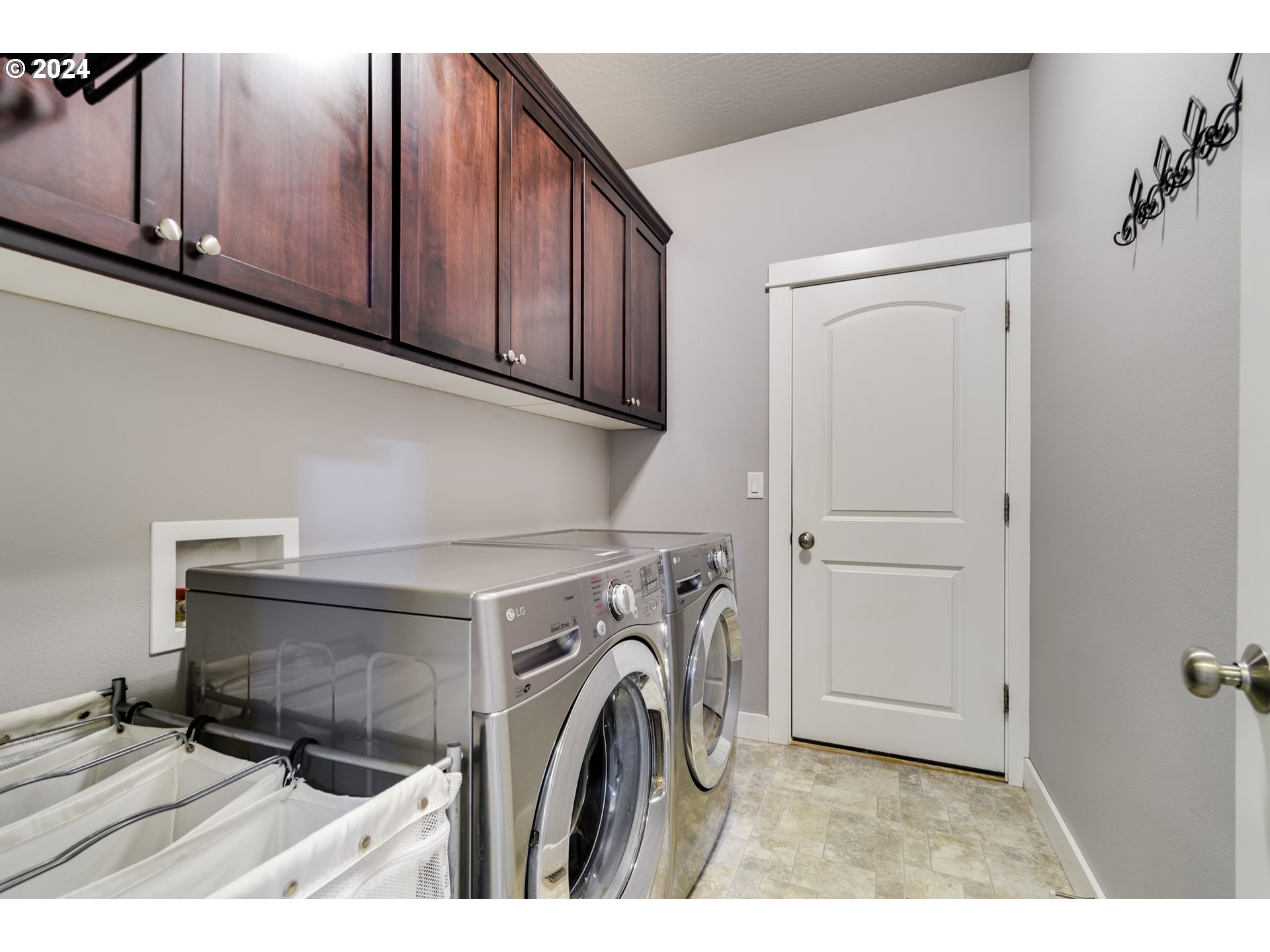 3622 Stark Street Eugene, OR 97404 - Photo 28 of 48 a utility room with dryer and washer