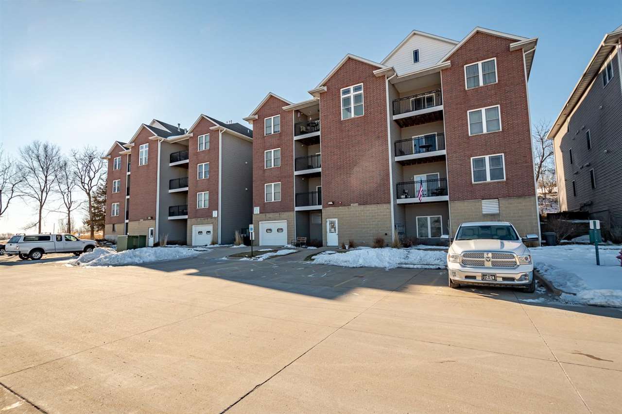 1092 Walnut Avenue, Unit 106 Riverside, IA 52327 - Photo 2 of 33 Gallery Image 2