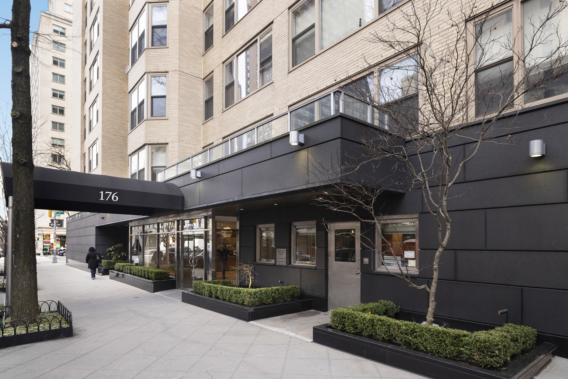 176 East 71st Street, Unit 8D Manhattan, NY 10021 - Photo 15 of 16