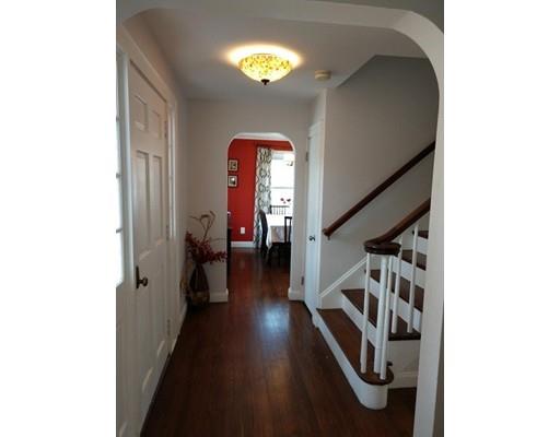 9 Pilgrim Way Walpole, MA 02032 - Photo 8 of 19 Gallery Image 8