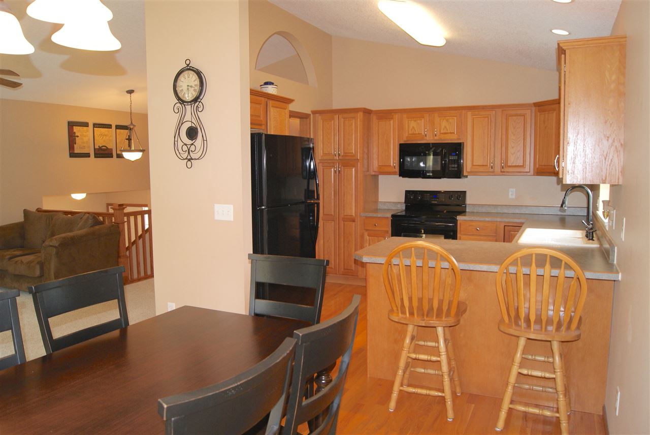 131 Maple Street Southwest Swisher, IA 52338 - Photo 7 of 25 Gallery Image 7