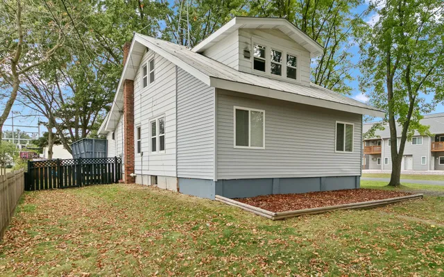 $282,900 | 135 North Birney Avenue, Wisconsin Dells, WI 53965