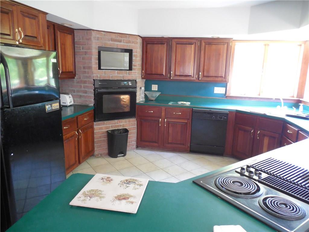 249 West Lake Road Transfer, PA 16154 - Photo 6 of 19 Gallery Image 6