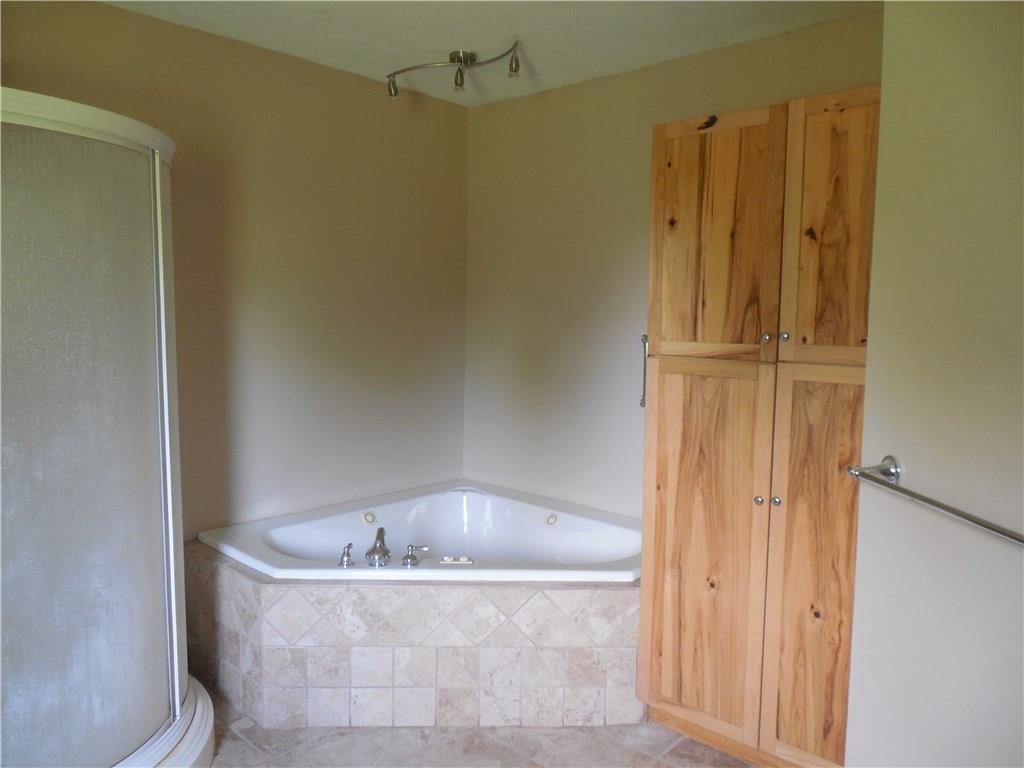 249 West Lake Road Transfer, PA 16154 - Photo 10 of 19 Gallery Image 10