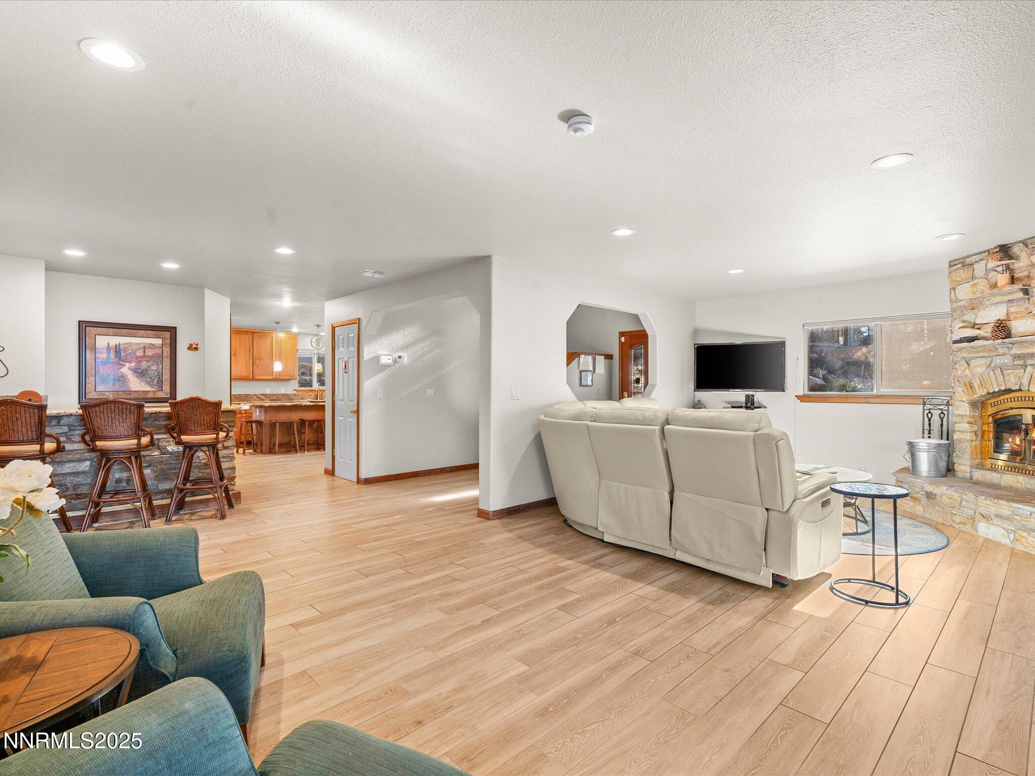 462 Reno Avenue Zephyr Cove, NV 89448 - Photo 25 of 62 Entry