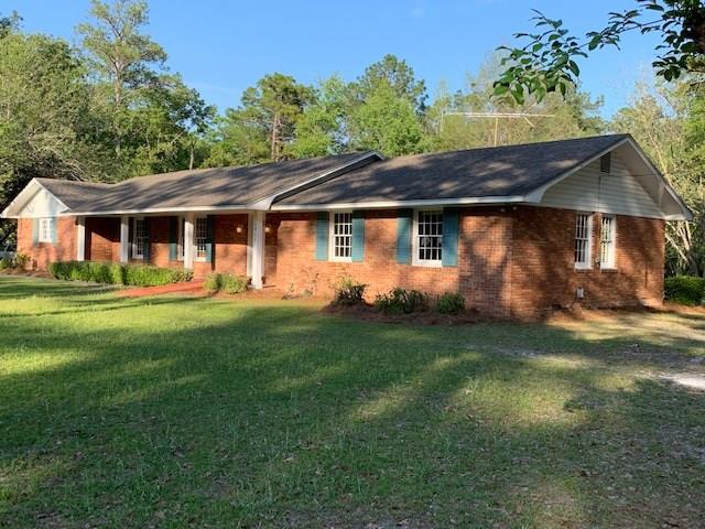 3911 Robinhood Road Valdosta, GA 31606 - Photo 3 of 39 Gallery Image 3