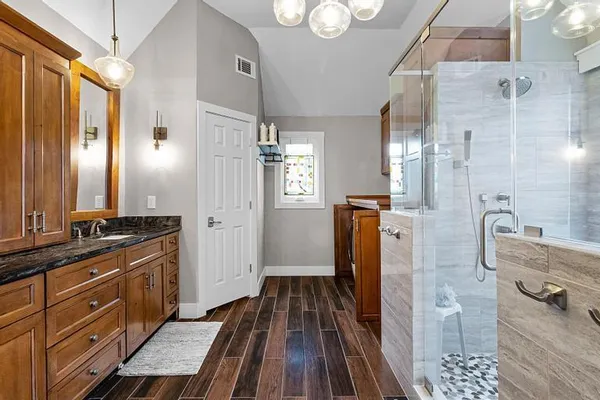 $885,000 | 4024 West 124th Street, Leawood, KS 66209