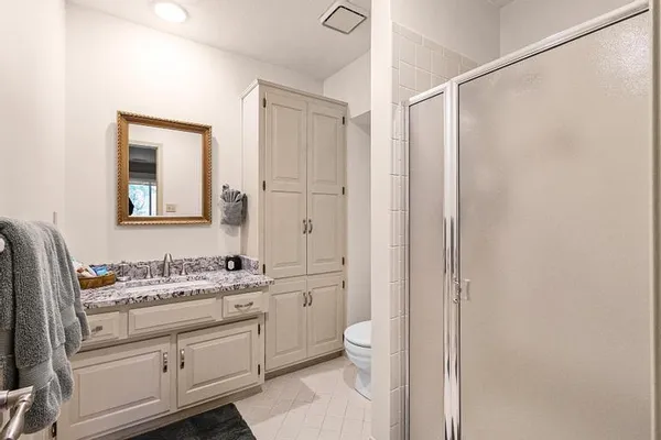 $885,000 | 4024 West 124th Street, Leawood, KS 66209