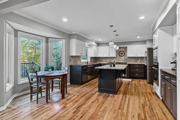 $885,000 | 4024 West 124th Street, Leawood, KS 66209