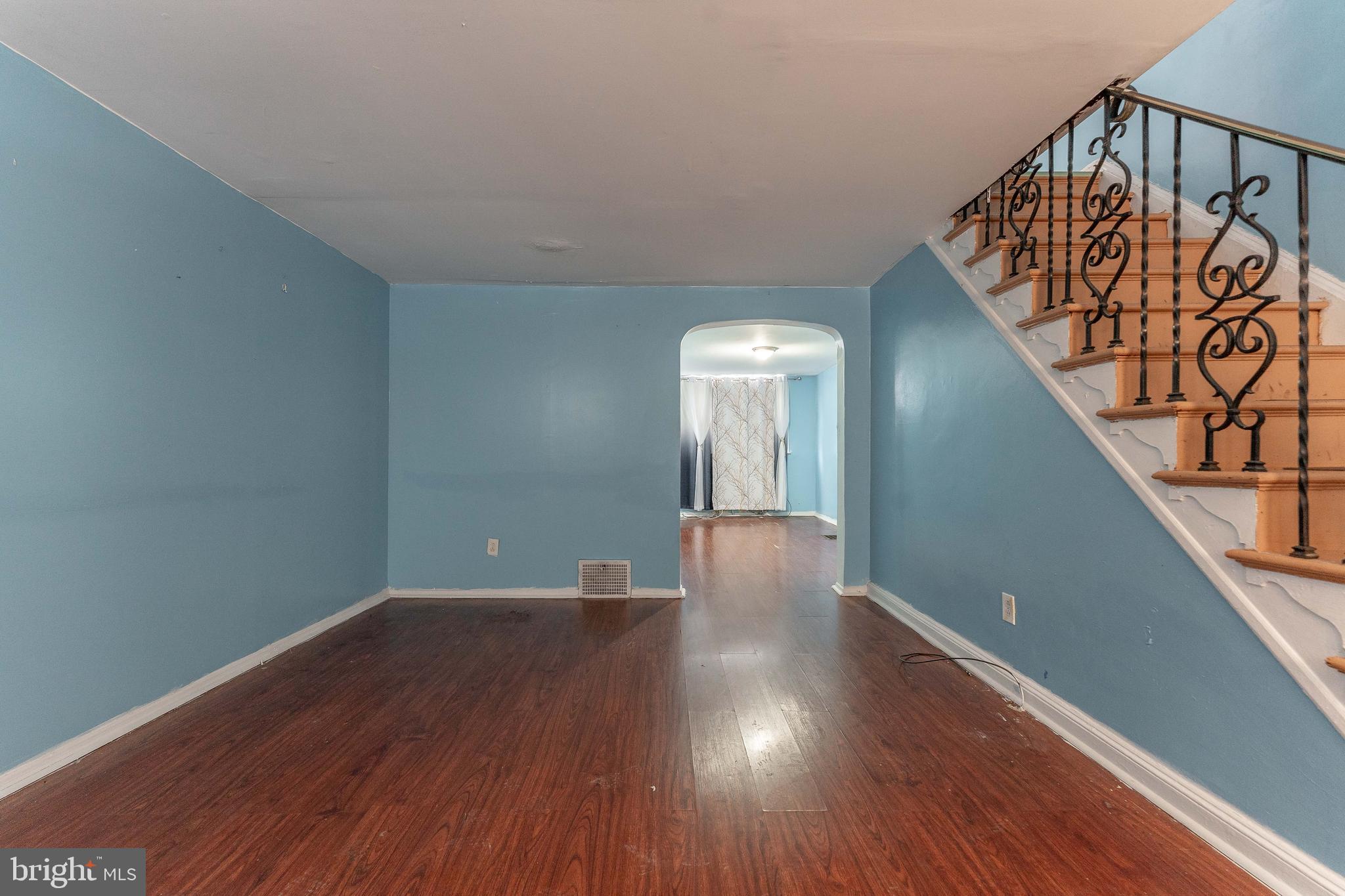234 Spring Valley Road Darby, PA 19023 - Photo 5 of 27 Gallery Image 5