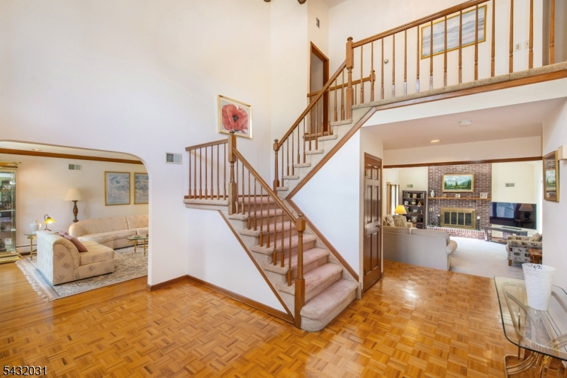 34 Silver Spring Court East Hanover, NJ 07936 - Photo 5 of 40