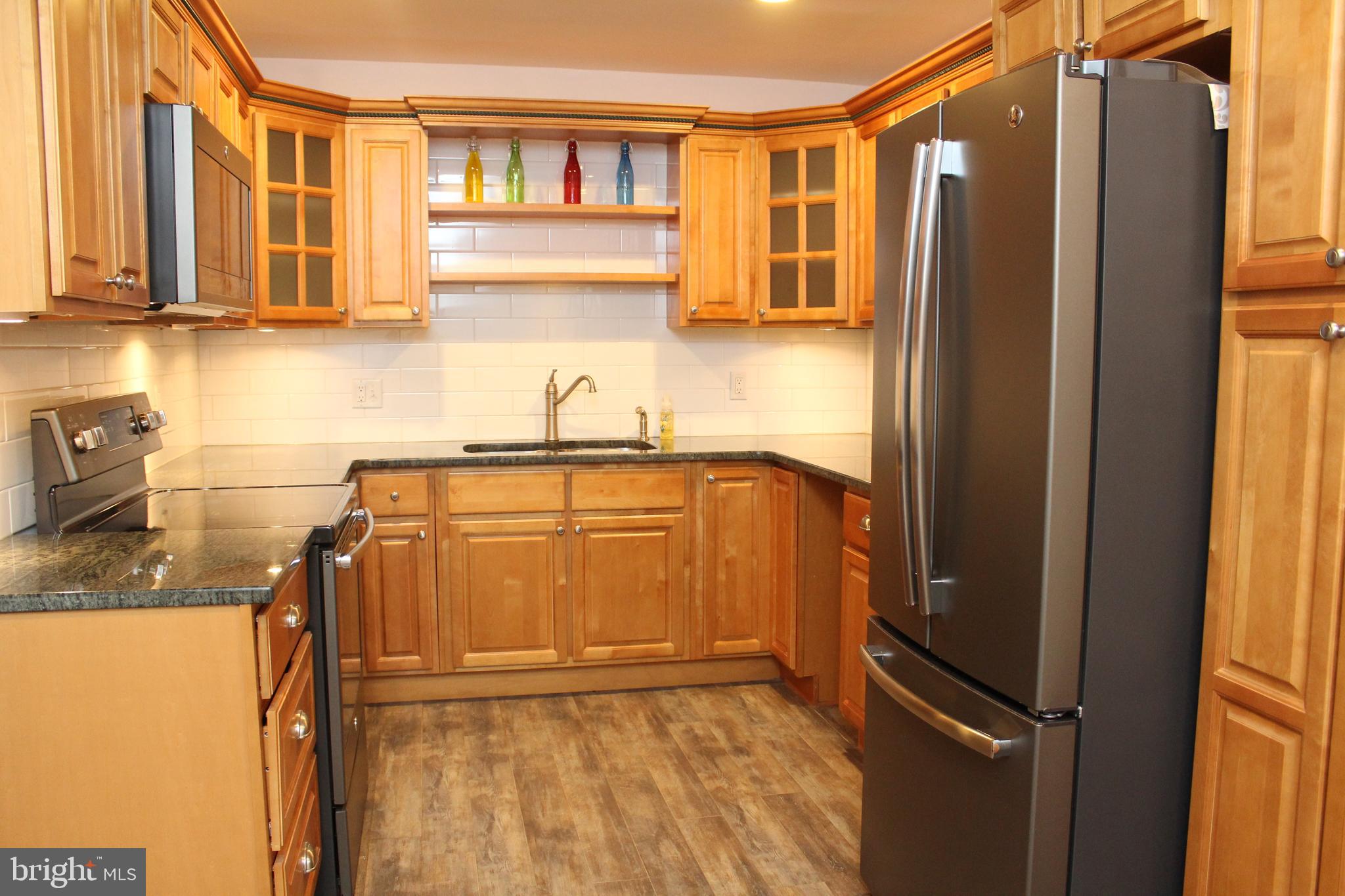 39 Misty Pine Road Levittown, PA 19056 - Photo 4 of 34 Gallery Image 4