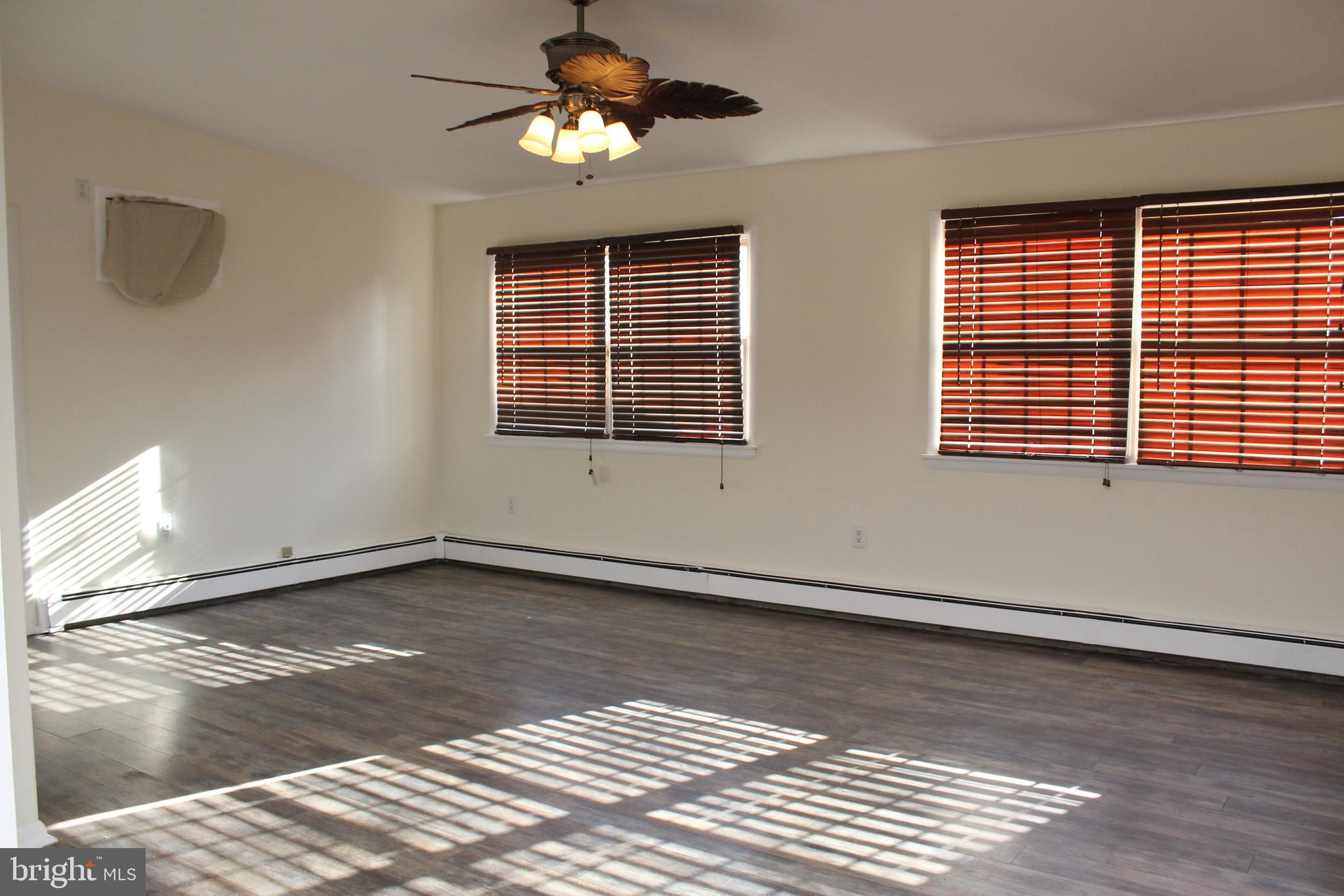 39 Misty Pine Road Levittown, PA 19056 - Photo 8 of 34 Gallery Image 8