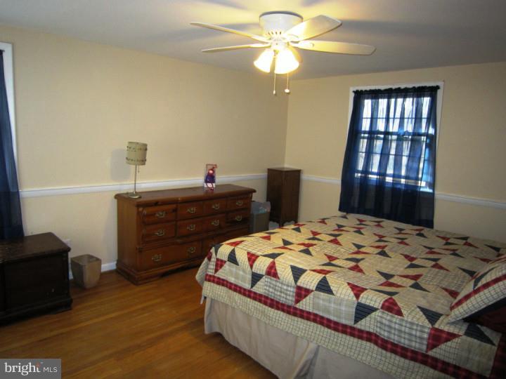 404 Burning Tree Road Wallingford, PA 19086 - Photo 8 of 23 Master Bedroom