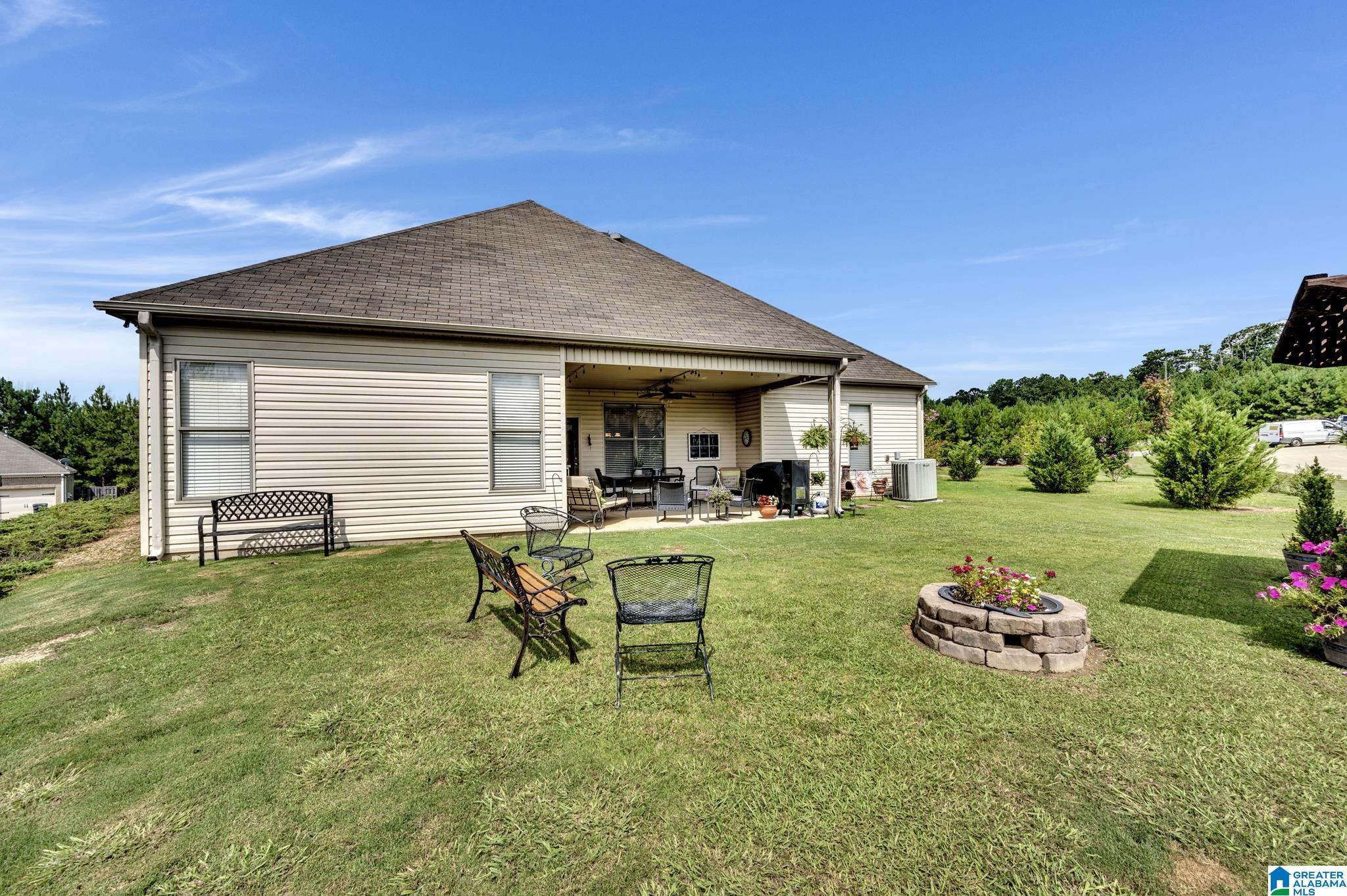 588 Village Springs Lane Springville, AL 35146 - Photo 6 of 35