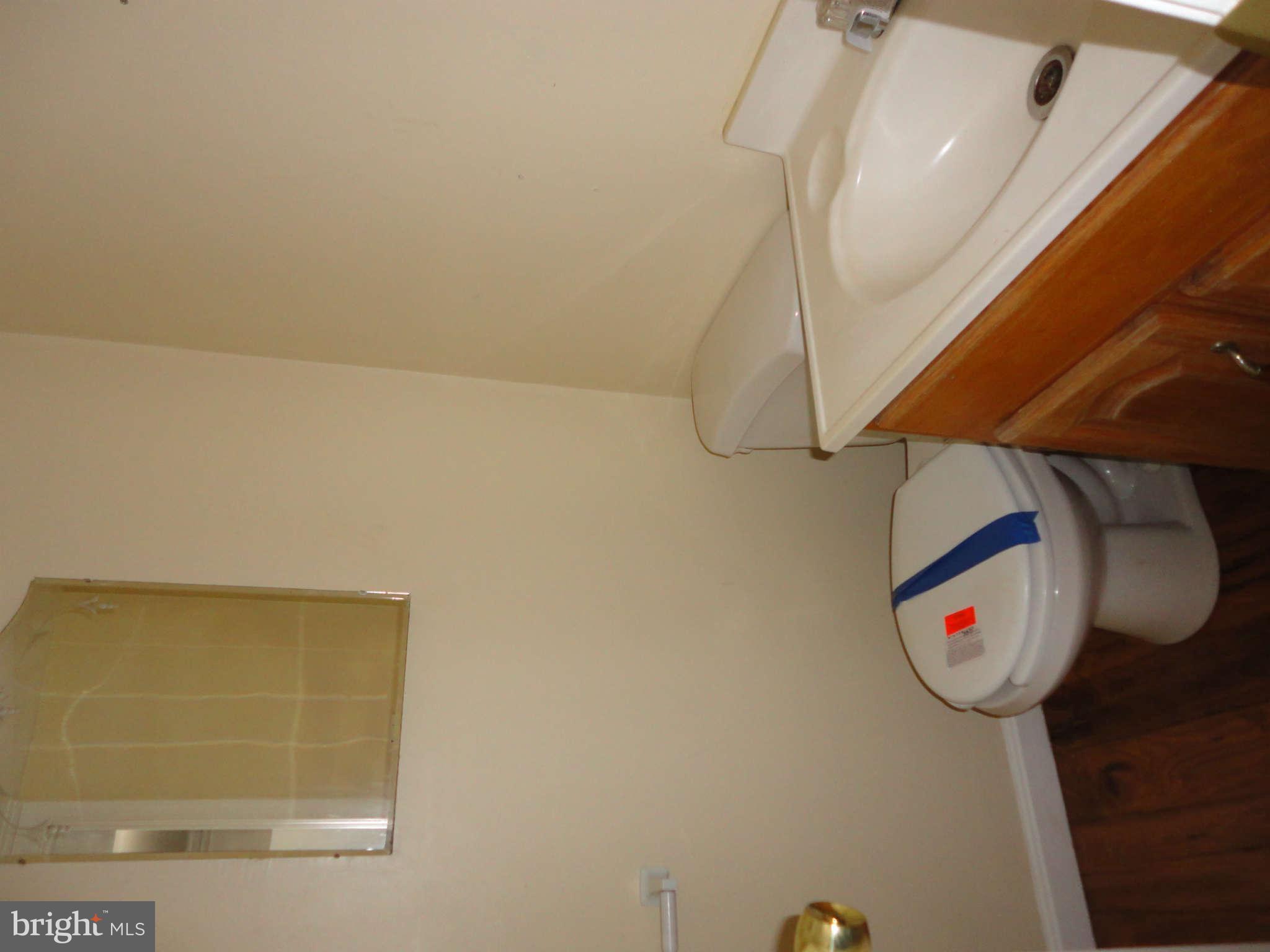 3117 Medway Street Silver Spring, MD 20902 - Photo 10 of 23 Bath