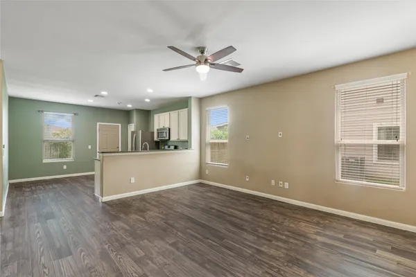 $1,800 | 835 Coffee Mill Creek Lane, Rosenberg, TX 77471