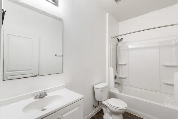 $1,800 | 835 Coffee Mill Creek Lane, Rosenberg, TX 77471