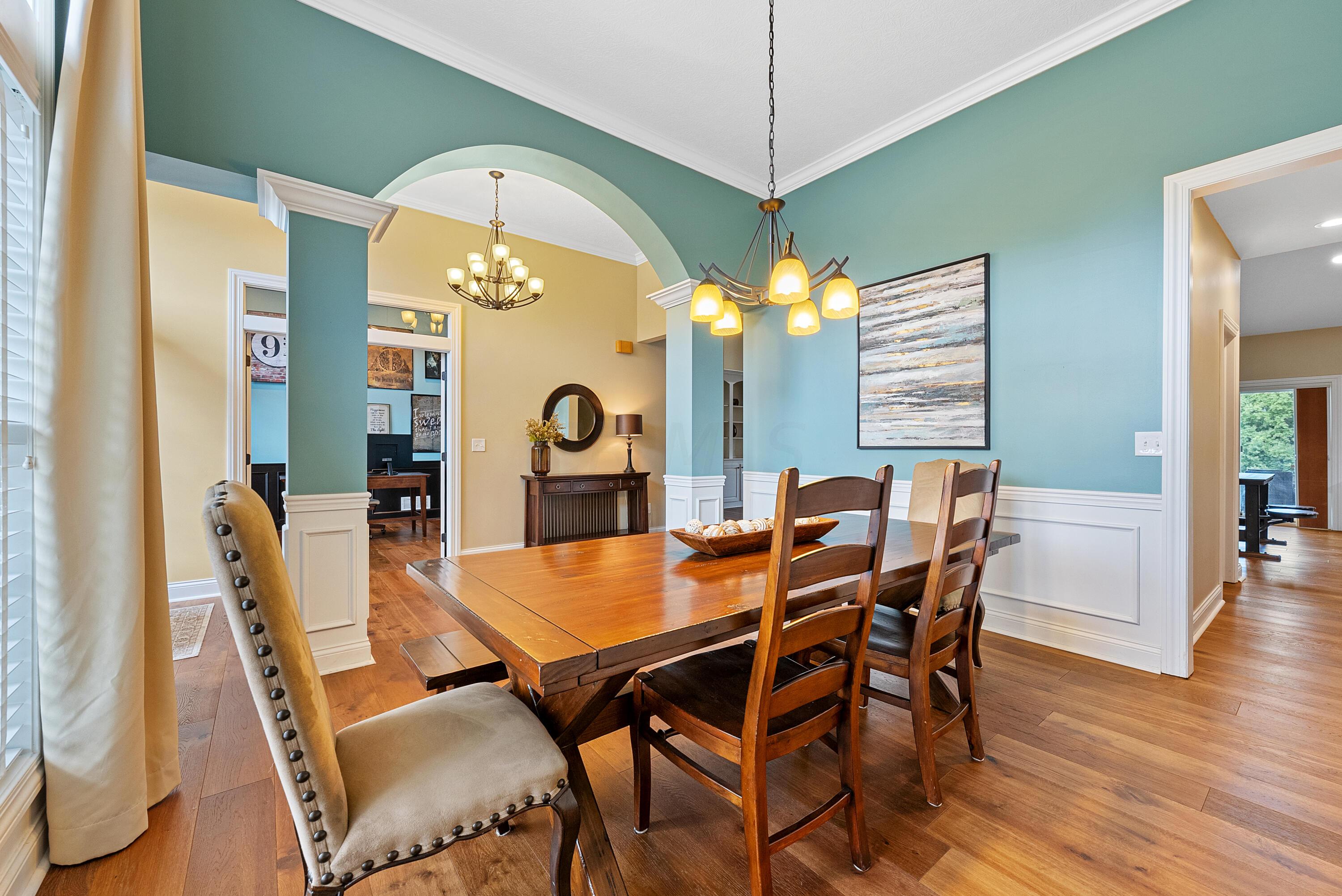 2124 Blayney Road Sunbury, OH 43074 - Photo 4 of 37 Dining room