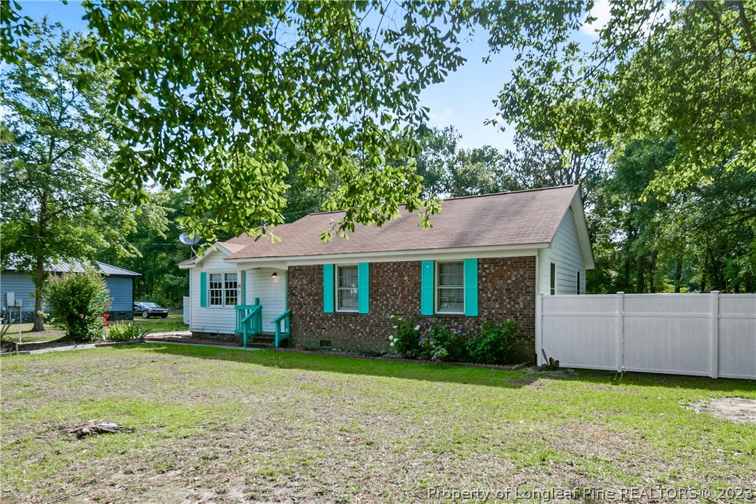 115 Best Street Raeford, NC 28376 - Photo 3 of 36 Gallery Image 3