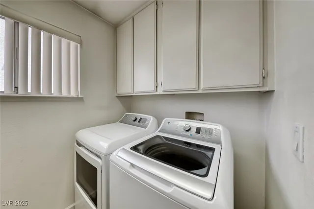 $2,500 | 9832 Cactus View Avenue, Las Vegas, NV 89117